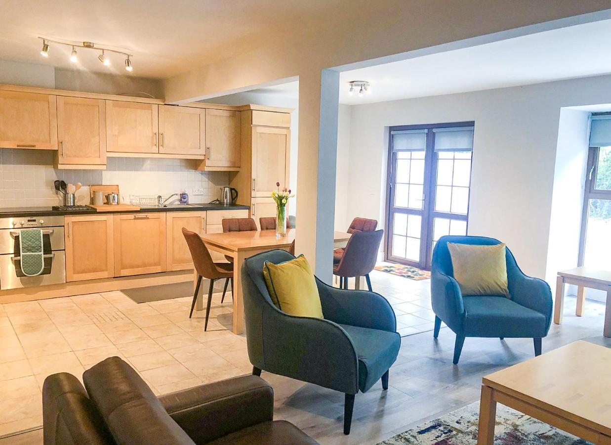 Old Court Holiday Homes Terryglass - Sleeps 6 By Trident Holiday Homes Exterior foto